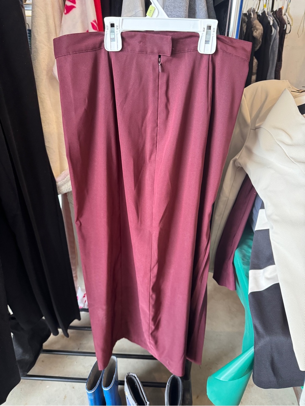 Together Men's Pleated Dress Pants in Maroon